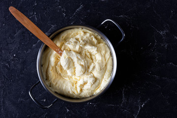 aligot, cheesy mashed potato dish, french cuisine