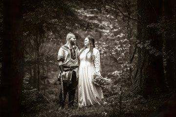 viking wedding, pair shooting, celtic wedding, non-traditional ceremony
