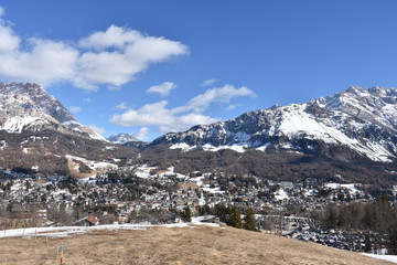 Cortina d’Ampezzo, Hayden, Olympia, 2026, Winterolympiade, Belluno, Venetien, Kirche, Stadt,...