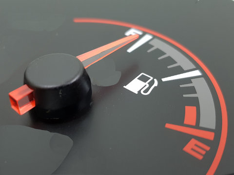 Fuel pointer indicate close up 