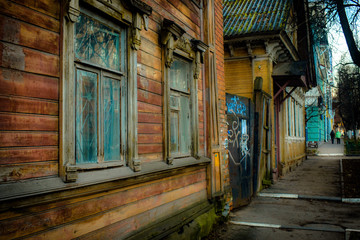 Fototapeta na wymiar old beautiful wooden house. Nizhny Novgorod. Russia