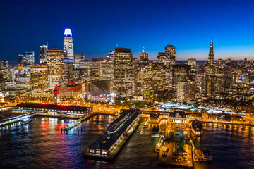 Fototapeta na wymiar San Francisco downtown buildings skyline aerial sunset evening