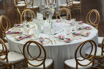 Elegant table setting for a wedding or event