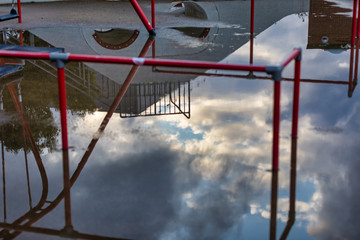 雨上がりの公園