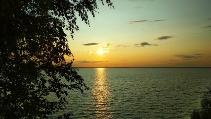 Fototapeta na wymiar colorful sunset on the Volga river