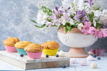Morning muffins cakes berries flowers