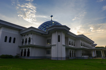 mosque atmosphere when afternoon