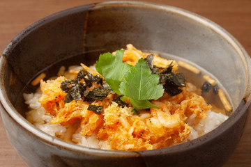 桜えびのかき揚げ出汁茶漬け