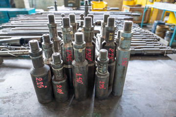 Wireline oil and gas tool equipment