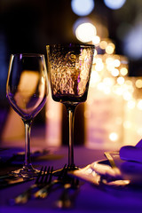 Empty glasses in restaurant
