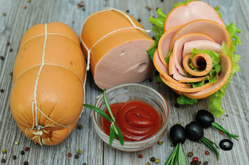 Sausage sausages and vegetables