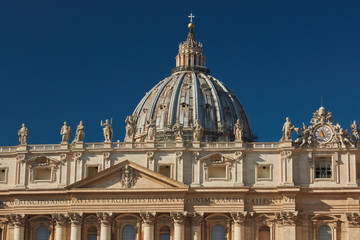 Fototapeta na wymiar St. Peter's Basilica in Rome