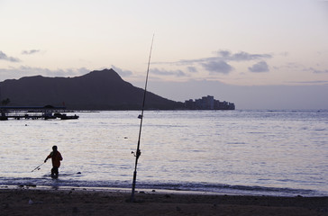 Fototapeta na wymiar Sunrise over Diamond Head, Honolulu, HI
