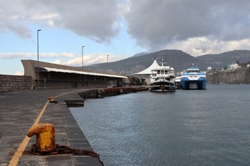 Sorrento - Aliscafi al porto di Marina Piccola