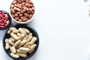 (Arachis hypogaea) cacaguate or dried whole peanut or shelled in containers