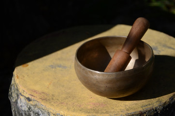 Struck and singing bowls are widely used for music making, meditation & relaxation, as well for personal spirituality. They have become popular with music therapists, sound healers & yoga practitioner