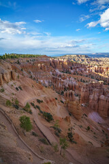 hiking the rim trail in bryce canyon national park, utah, usa