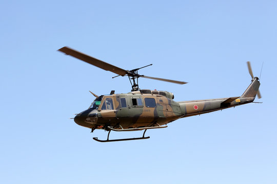 ヘリコプター　自衛隊