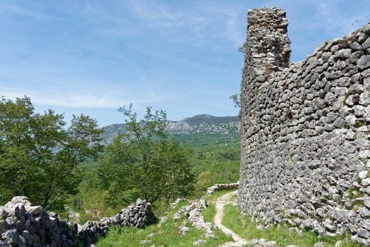 Kroatien - Crikvenica - Burgruine Badanj