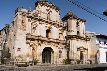 Fototapeta na wymiar Iglesia y Convento de San Agustín Antigua Guatemala.