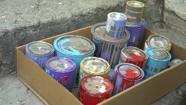 Waste such as unwanted paints and varnishes, paintbrushes, car oil and oil filters have to be carefully disposed of, as they can be very damaging to the environment. Collection point