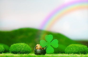 Four Leaf Shamrock Clover, Rainbow and a Pot of Gold