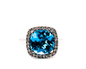 blue sapphire ring