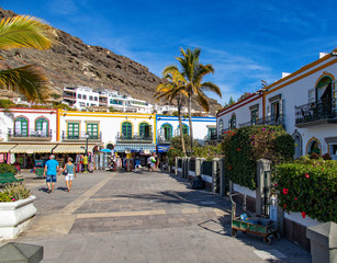 Fototapeta na wymiar colorful city of Puerto de Mogan on the Spanish Canary Island on a warm sunny day
