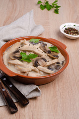 Stewed meat slices with mushrooms