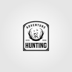 Fototapeta premium hunting adventure logo vintage vector illustration design