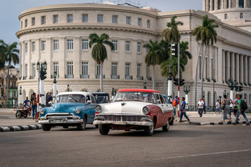 Classic Cars at Cuban National Capitol Building