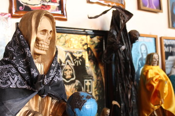 santa muerte patrona della morte messico michoacan calaveras giorno dei morti santa morta religione mesoamerica 
