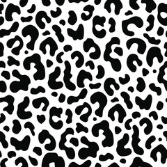 Fototapeta na wymiar Seamless black and white leopard pattern. Vector illustration. 