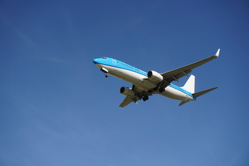 Fototapeta na wymiar airplane prepare to landing in barcelona airport, Spain