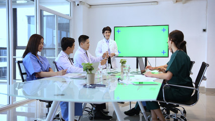 Medical concept. The experts are teaching medical students in the meeting room. 4k Resolution.