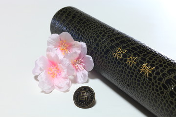 卒業証書と第二ボタン