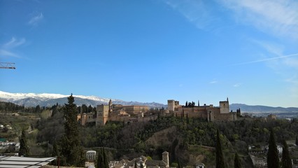 Fototapeta na wymiar Estupendas vistas a la Alhambra de Granada