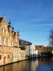 canal in bruges