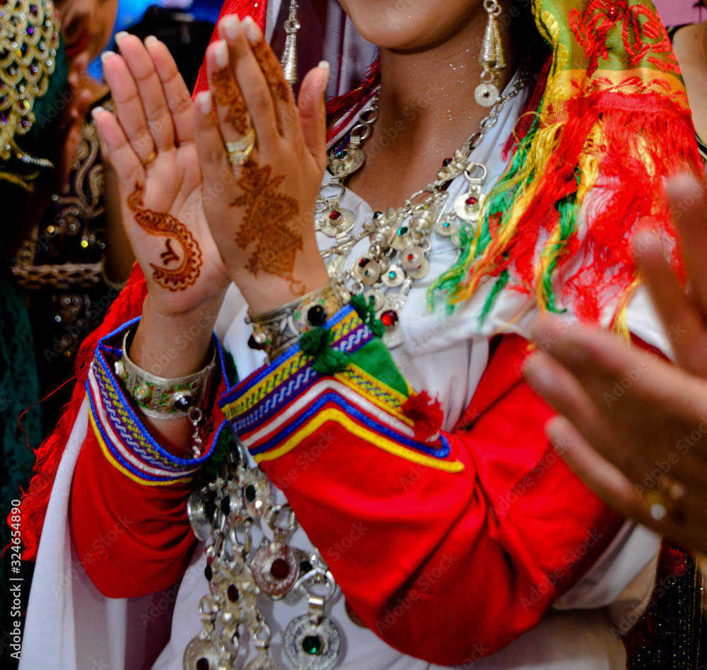 Wall mural  The dress of the Amazigh bride. The barbarian Moroccan bride. Henna and jewels