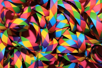 Bunte Luftschlangen Hintergrund