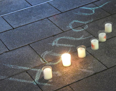 Kerzen f&uuml;r die Opfer des Anschlags von Hanau