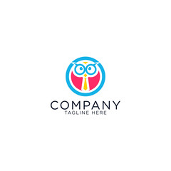 Owl simple logo design emblem vector illustration concept logo template