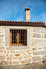 CASA DE PIEDRA COLLADO DEL MIRON