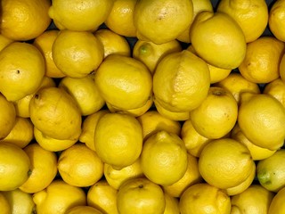 Yellow lemons on market