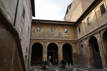 basilica dei santi quattro coronati,roma,italia