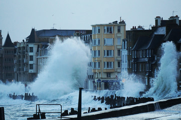 Tempête à Saint-Malo