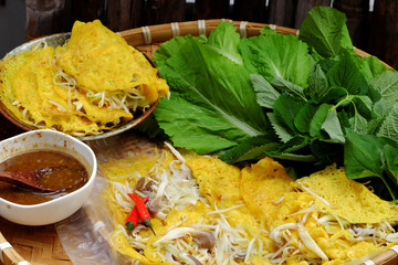 Vietnamese food for vegetarian, homemade vegan pancakes