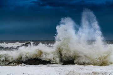 Waves before typhoon