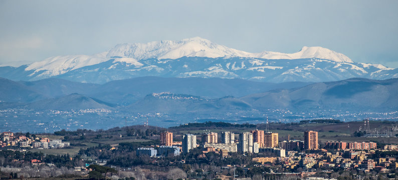 Blick vom Monte Mario in Rom zum Monte Terminillo