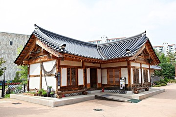 Fototapeta premium 부천한옥마을입니다